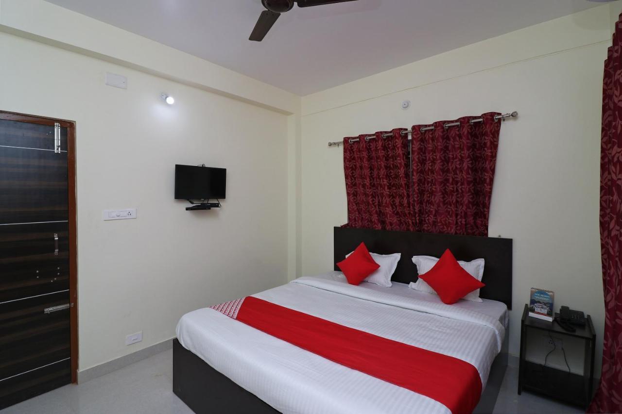 Oyo Hotel Ayush Palace Cuttack Luaran gambar