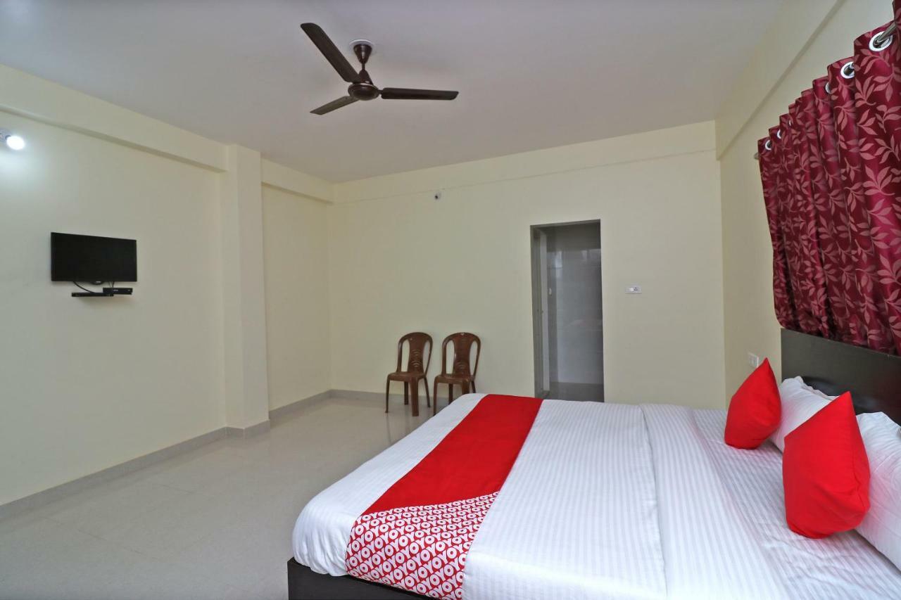 Oyo Hotel Ayush Palace Cuttack Luaran gambar