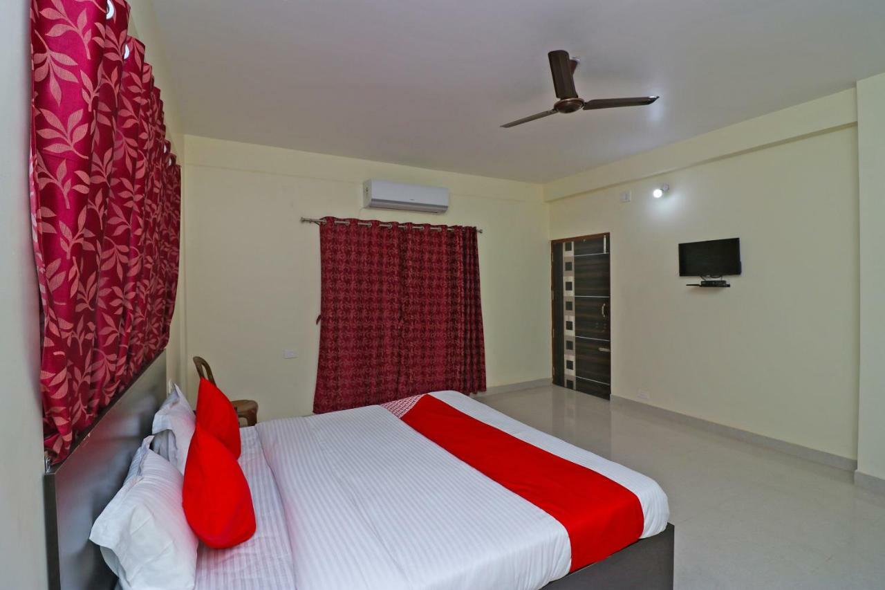 Oyo Hotel Ayush Palace Cuttack Luaran gambar